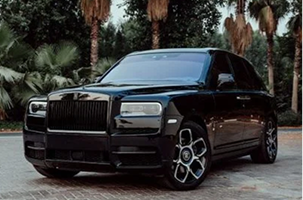 Rolls Royce Cullinan Black Badge